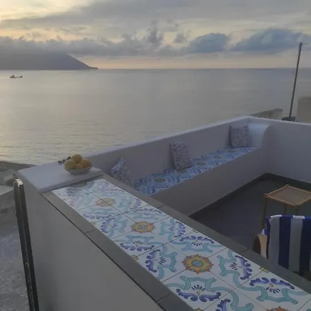 Rocche Rosse Nyaraló Acquacalda