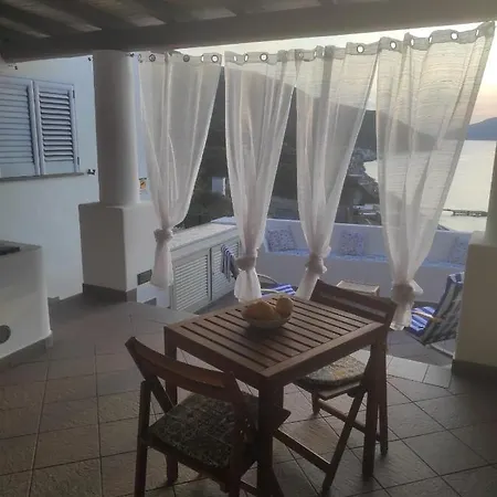 Nyaraló Rocche Rosse *